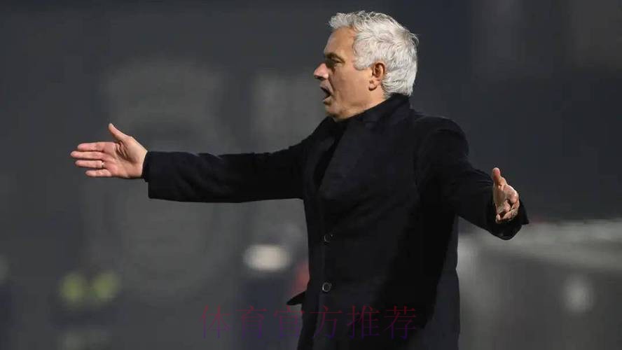 重返皇马?穆里尼奥:别指望我,因为我不看肥皂剧... 重返皇马?穆里尼奥:别指望我,因为我不看肥皂剧...